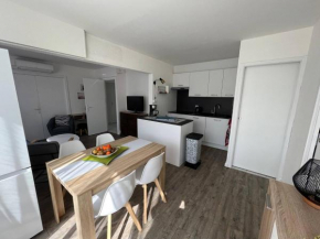 Appartement Climatisé T3 avec Piscine, Proche Plage et Commerces - Le Barcarès - FR-1-81-573